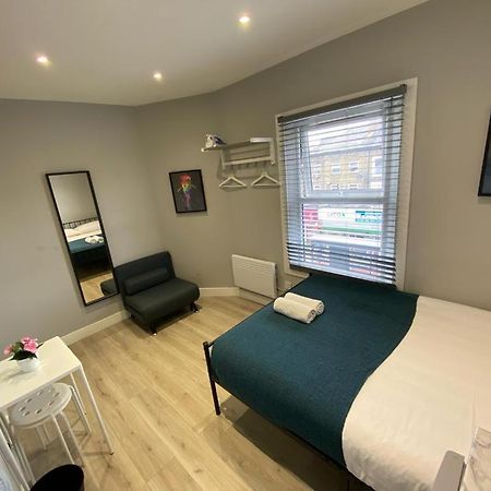 Holloway Suites - Next To Emirates Stadium - Private Bathroom - Shared Kitchen ロンドン エクステリア 写真