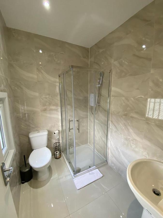 Holloway Suites - Next To Emirates Stadium - Private Bathroom - Shared Kitchen ロンドン エクステリア 写真