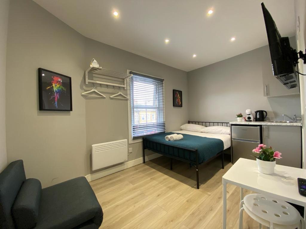 Holloway Suites - Next To Emirates Stadium - Private Bathroom - Shared Kitchen ロンドン エクステリア 写真