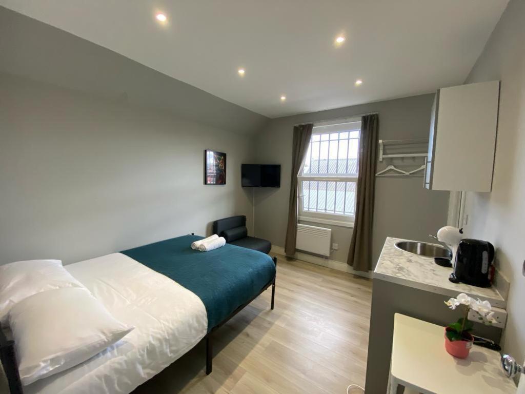 Holloway Suites - Next To Emirates Stadium - Private Bathroom - Shared Kitchen ロンドン エクステリア 写真
